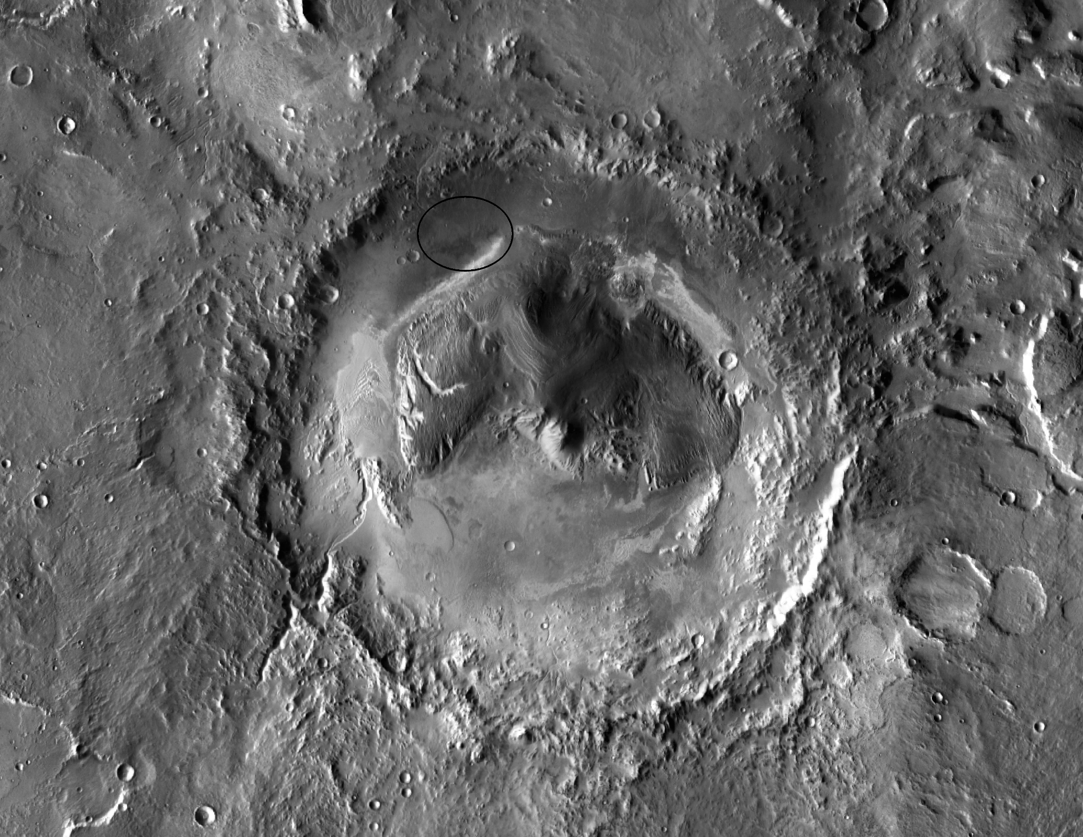 Una imagen del cráter Gale desde arriba