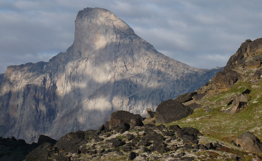 How big is the biggest cliff?